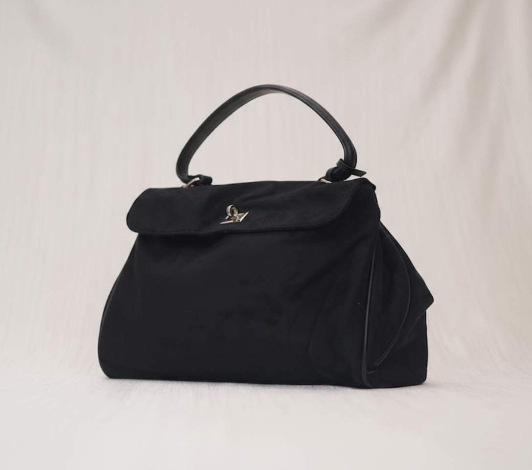 velvet-noir