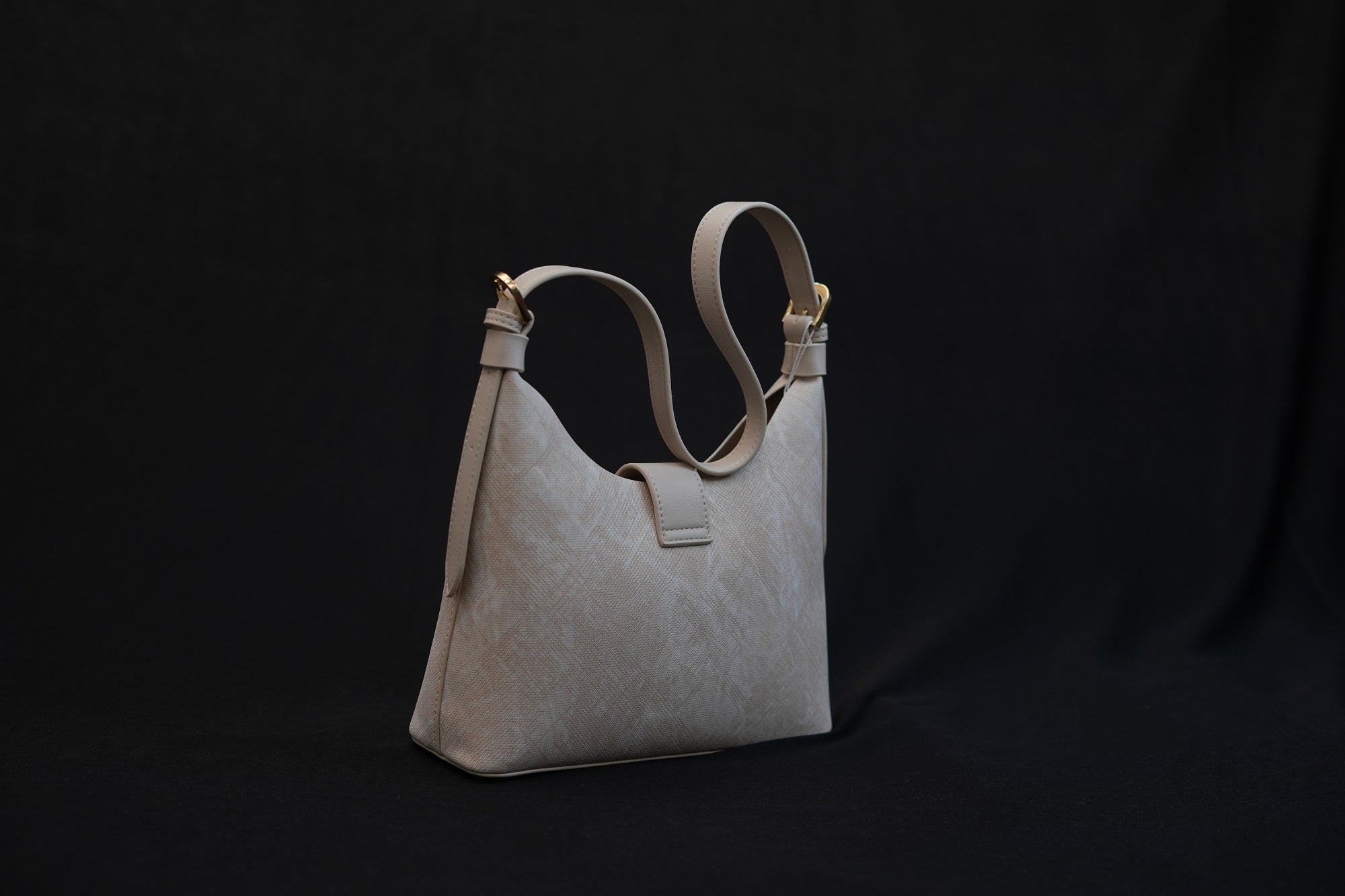 Mira Beige Buckle bag