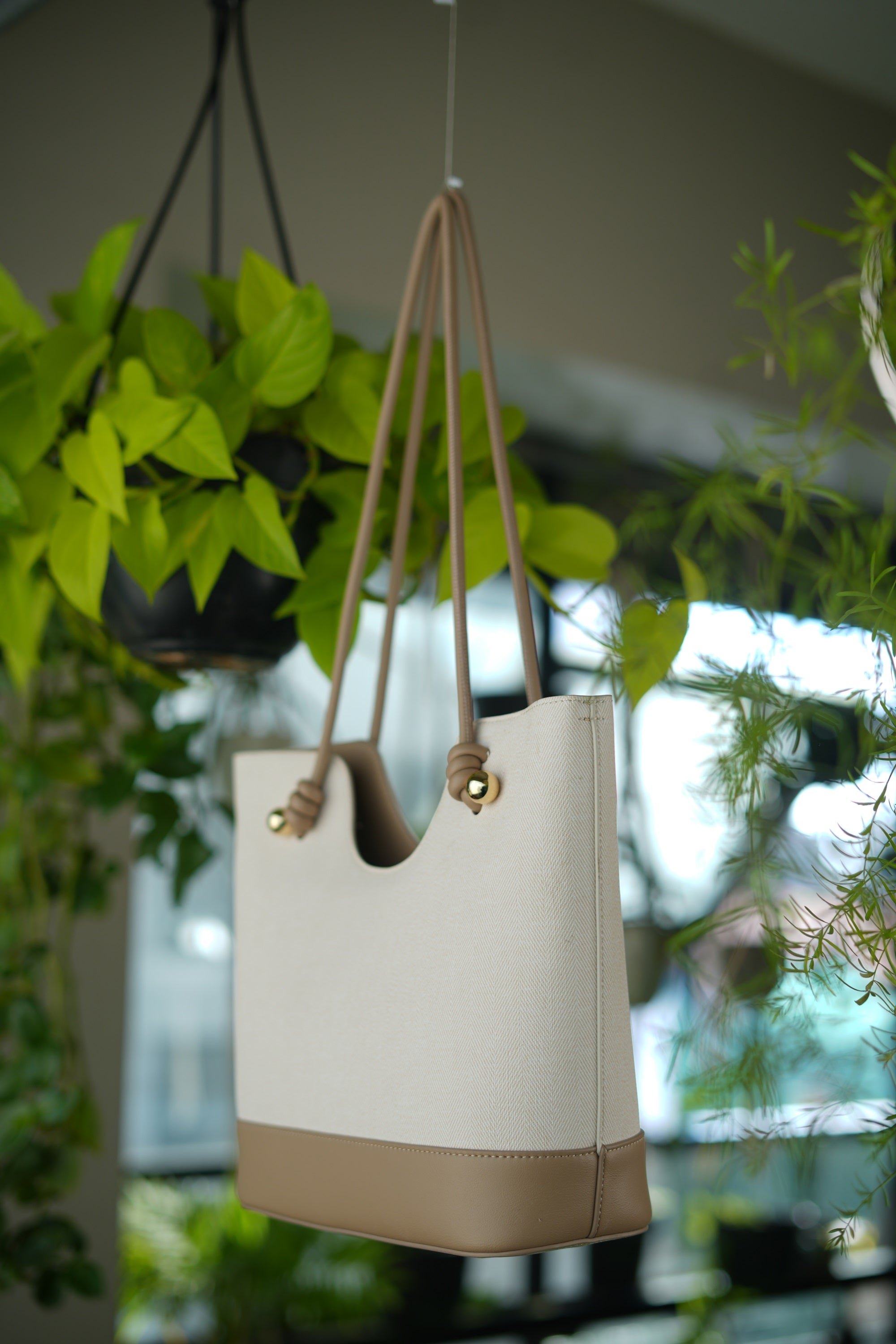 Reva Tan Shoulderbag