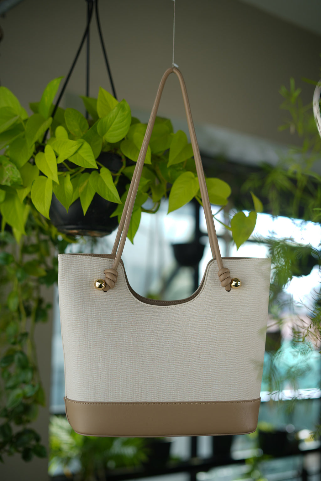 Reva Tan Shoulderbag