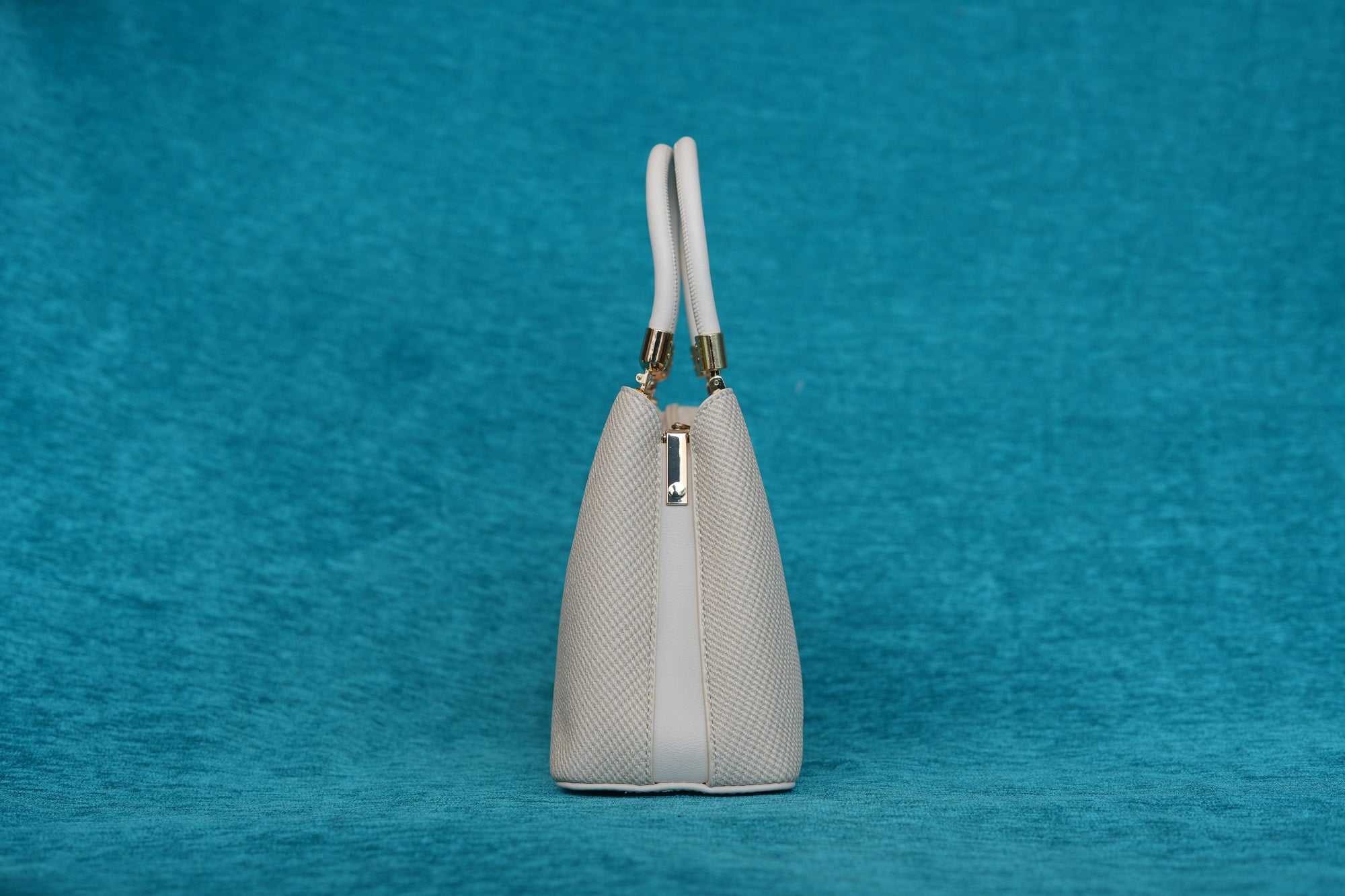 Maya Ivory Handbag 1 – CO-IV-0017