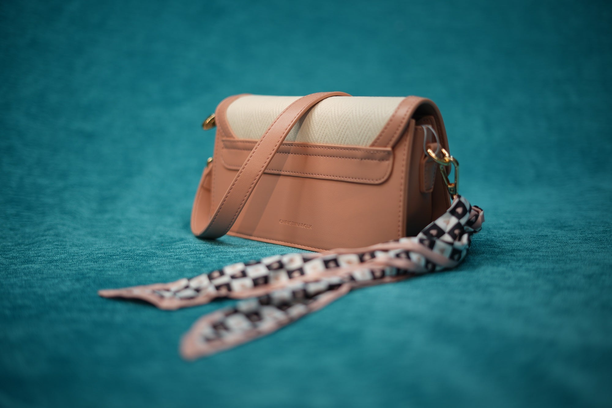 Reva Pink Twilly ShoulderBag