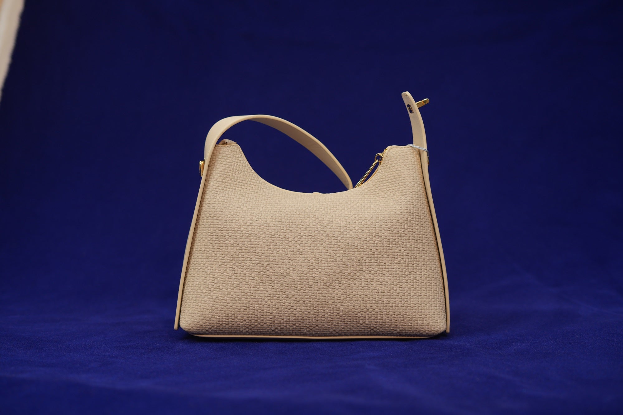 Maya Ivory - Lumi Shoulderbag