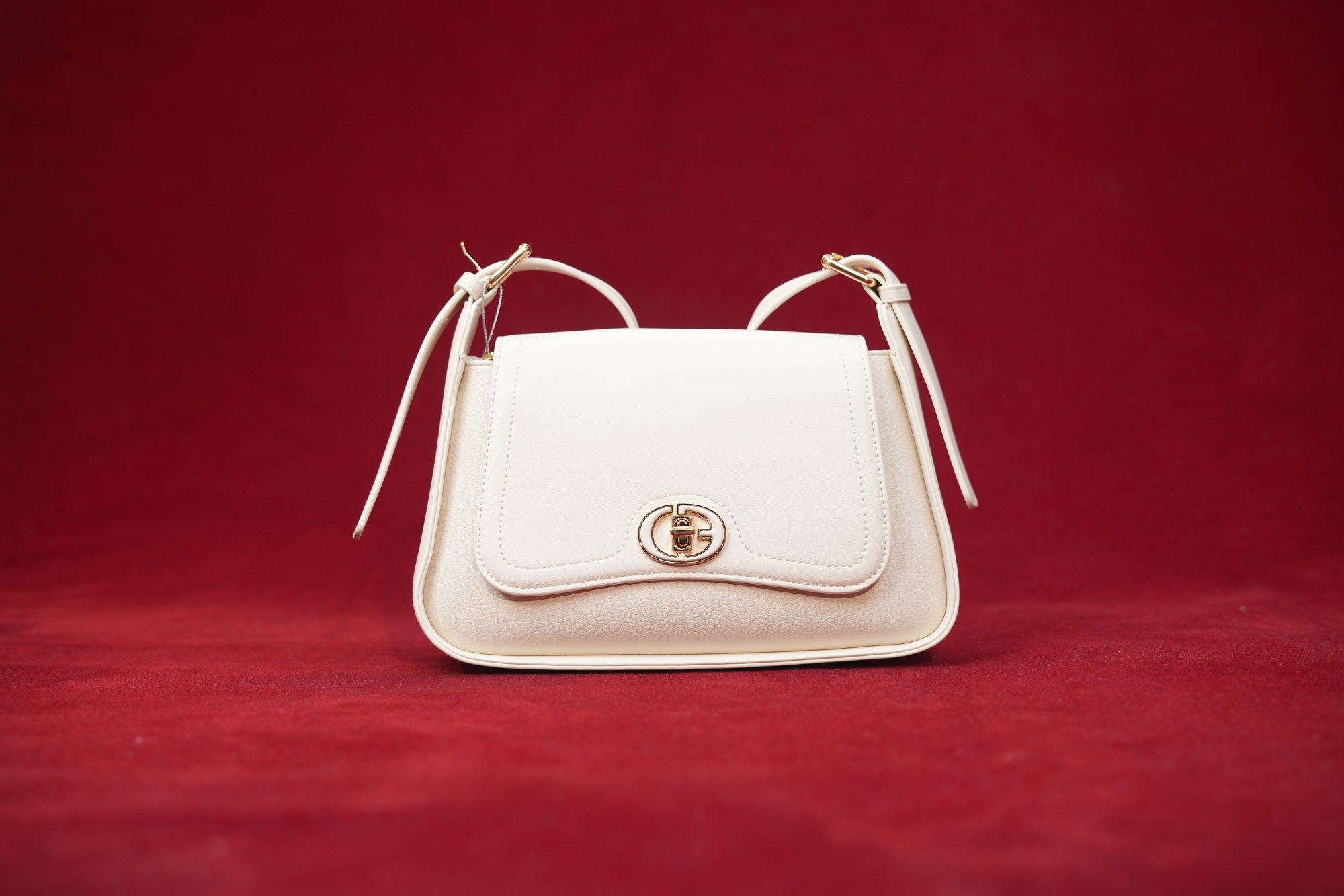 Shubra White Shoulderbag