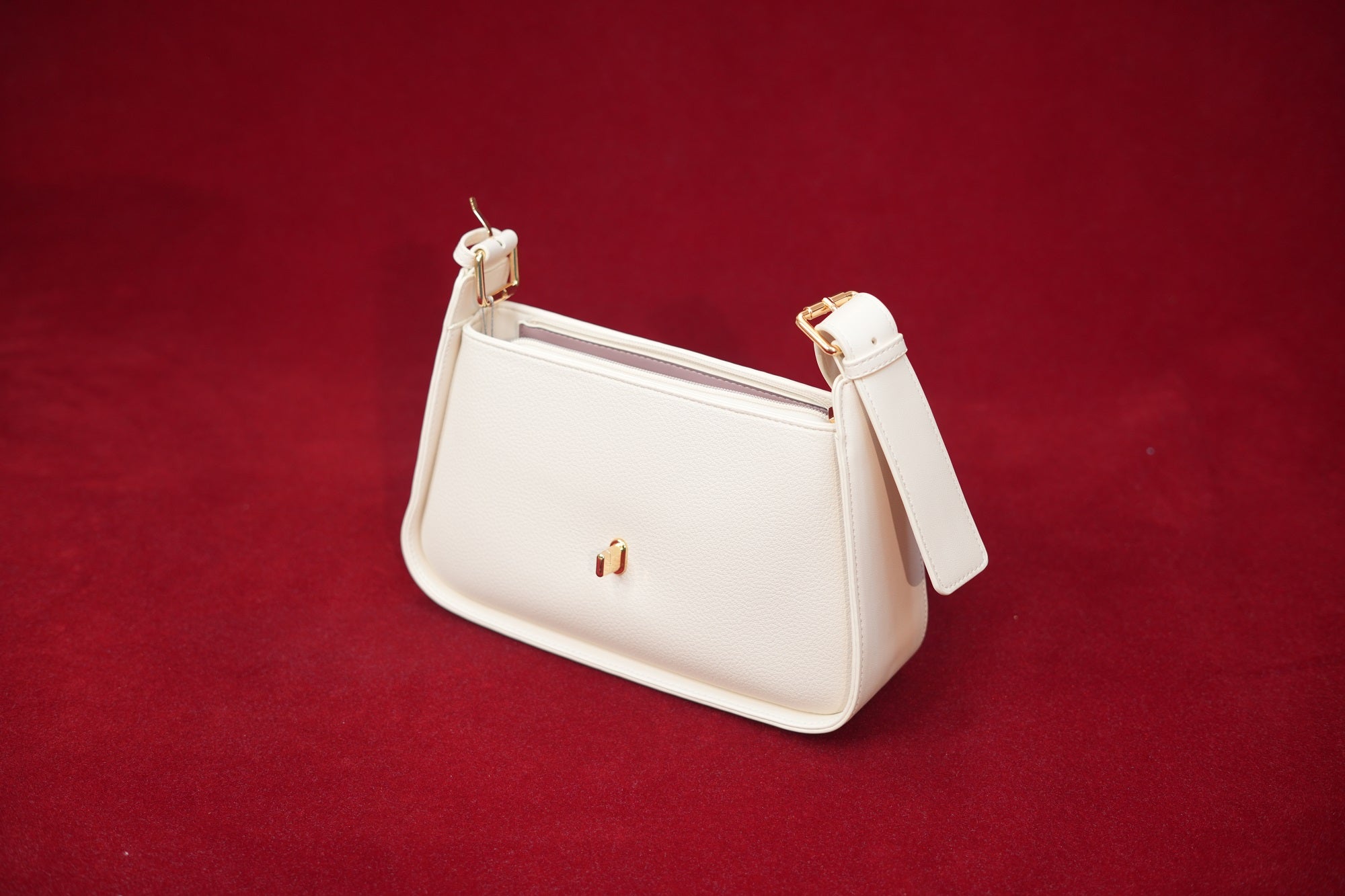 Shubra White Shoulderbag