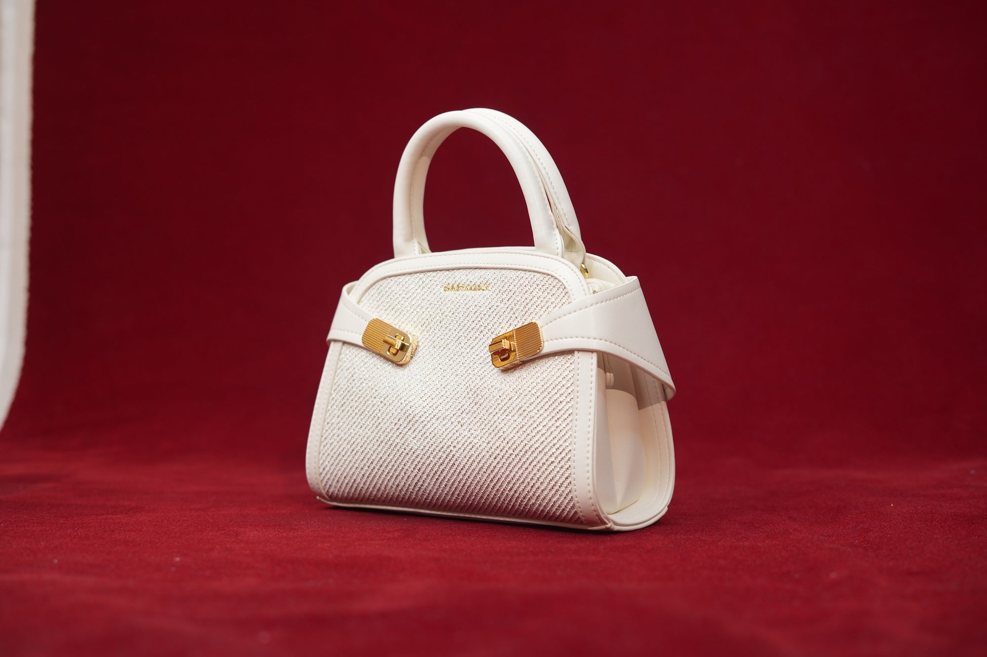 Shubra White Bucklebag