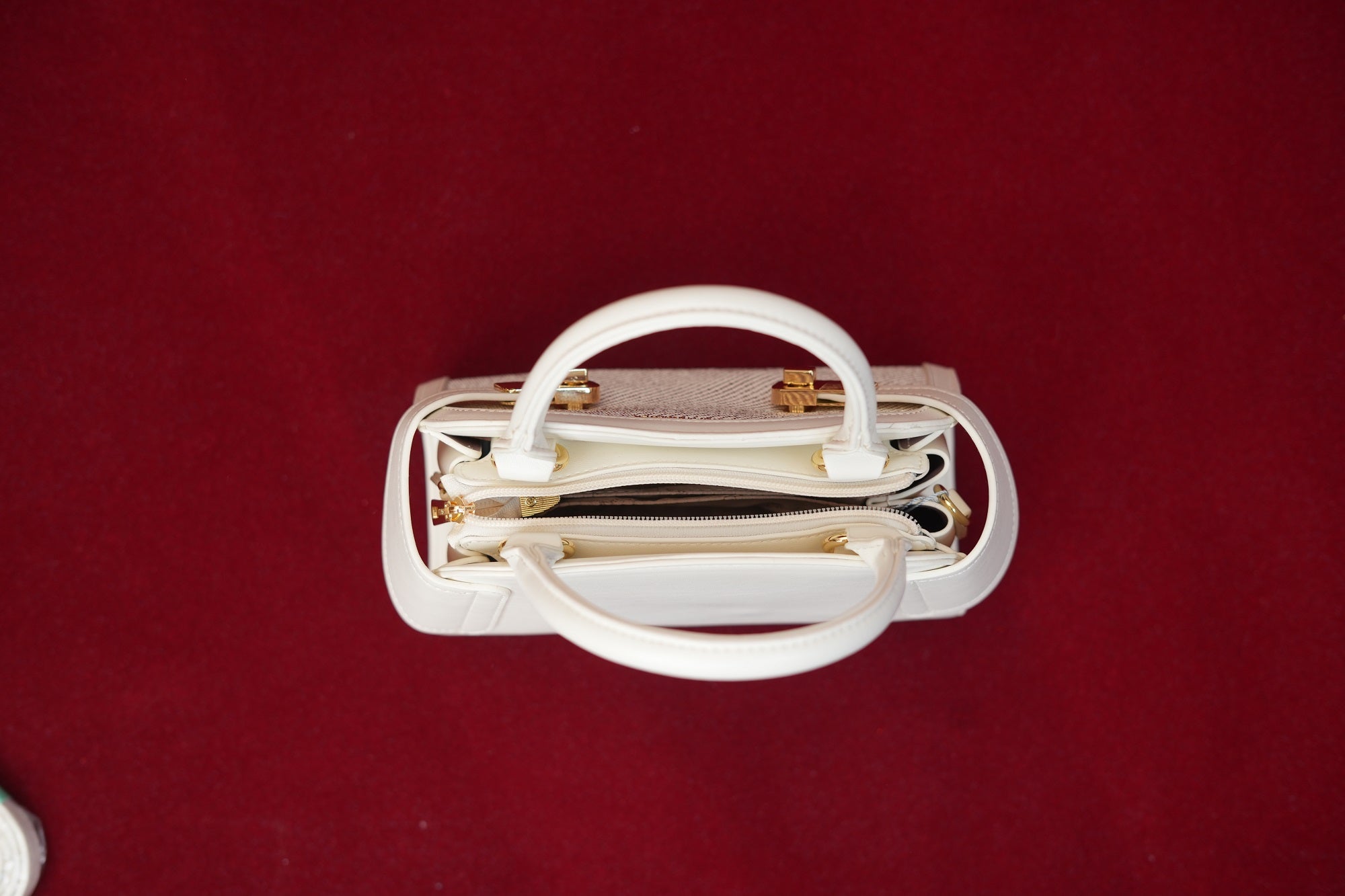 Shubra White Bucklebag