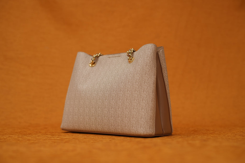 Gris Taupe Chain Totebag